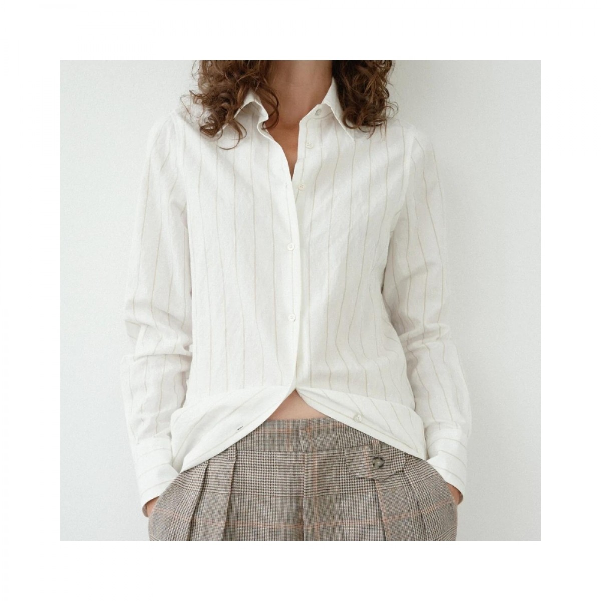suzie shirt - off white stripe - model front