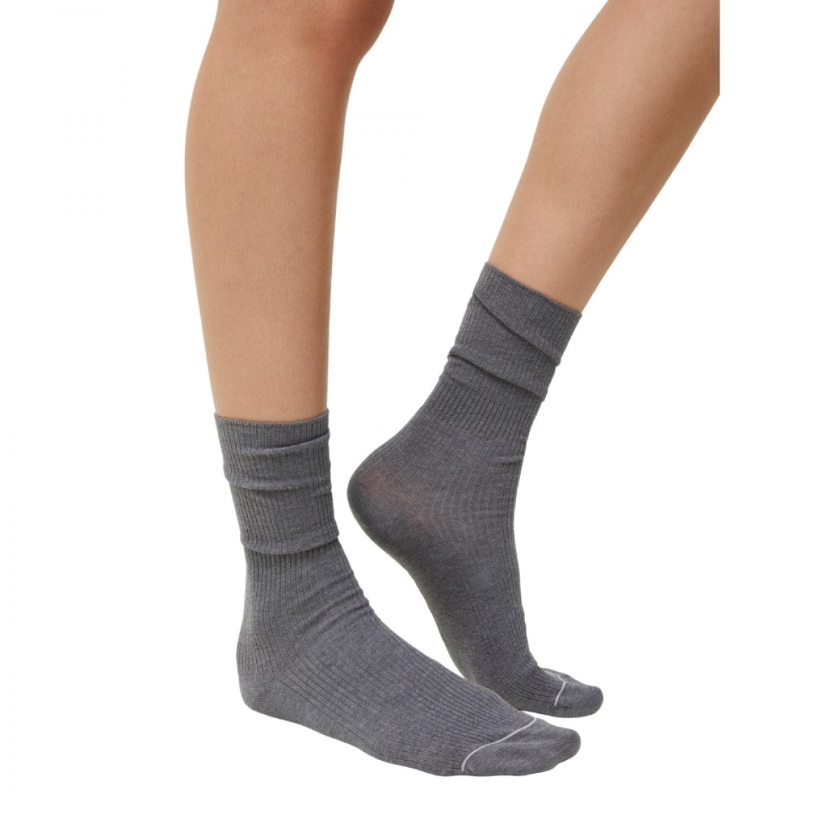 cotton rib socks - grey melange - model front