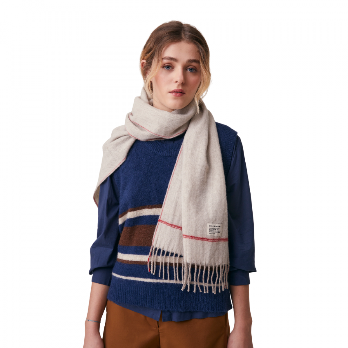 moismont scarf tudor no 855 cord - light grey - model front
