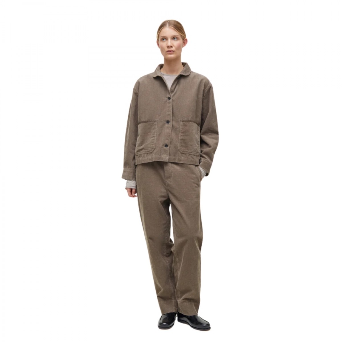 coco pant corduroy - brown khaki - model look