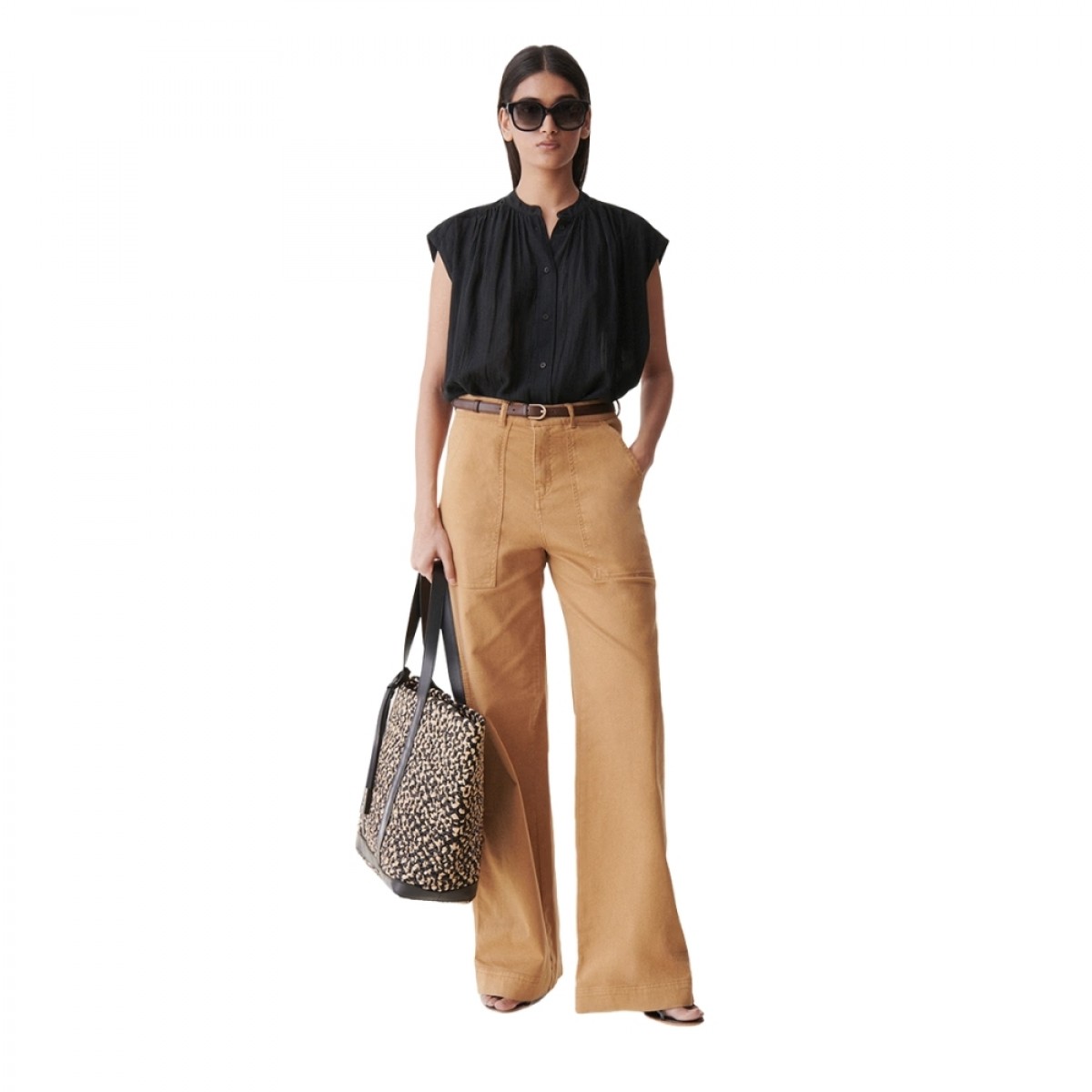clio blouse - black - model look
