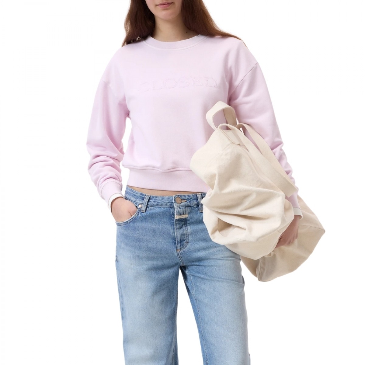 closed logo crewneck sweat - milkshake pink - model look
