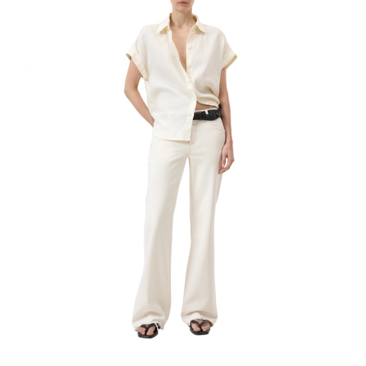 closed sleeveless linen shirt - ivory - front