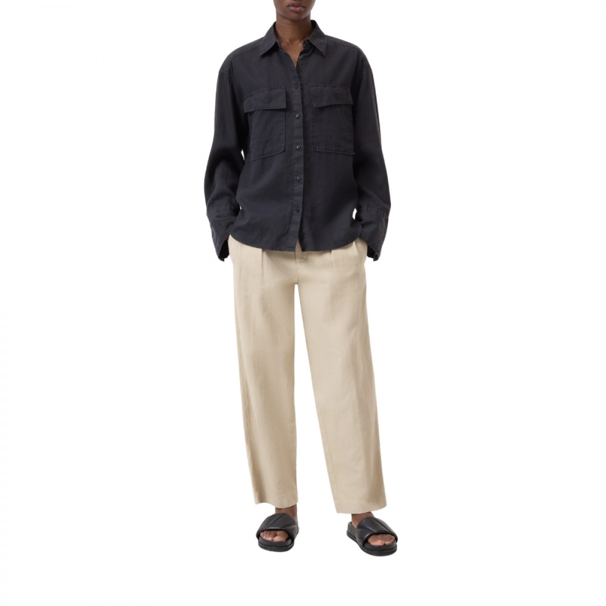 closed utility shirt - black - model front