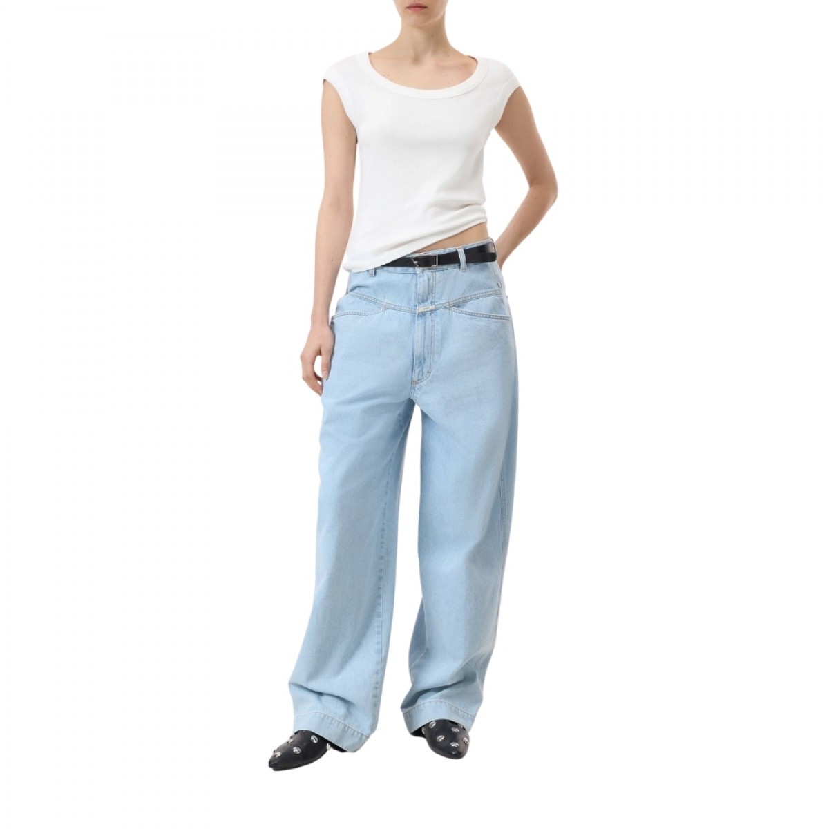 closed cap sleeve t-shirt - ivory - model front