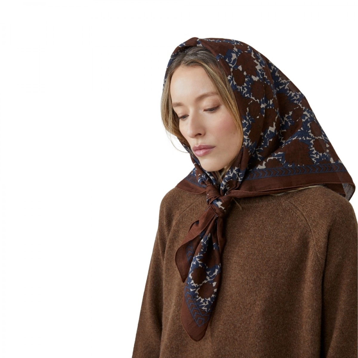 moismont amber no 680 scarf - coffee - fra siden 