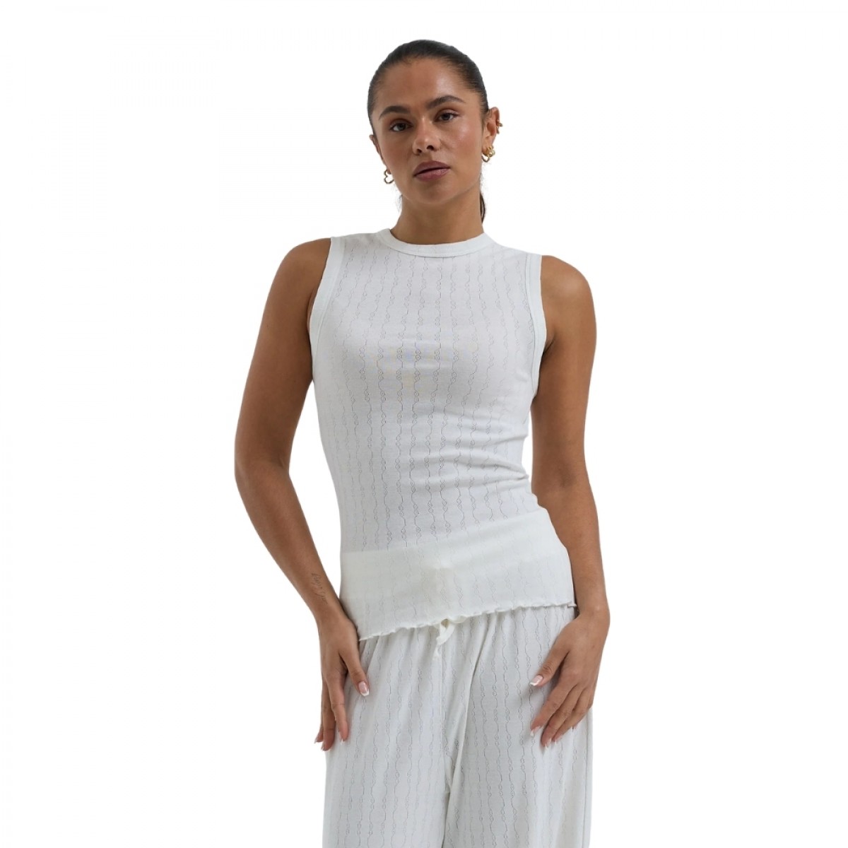  jacquard crush tank top - off white - model front