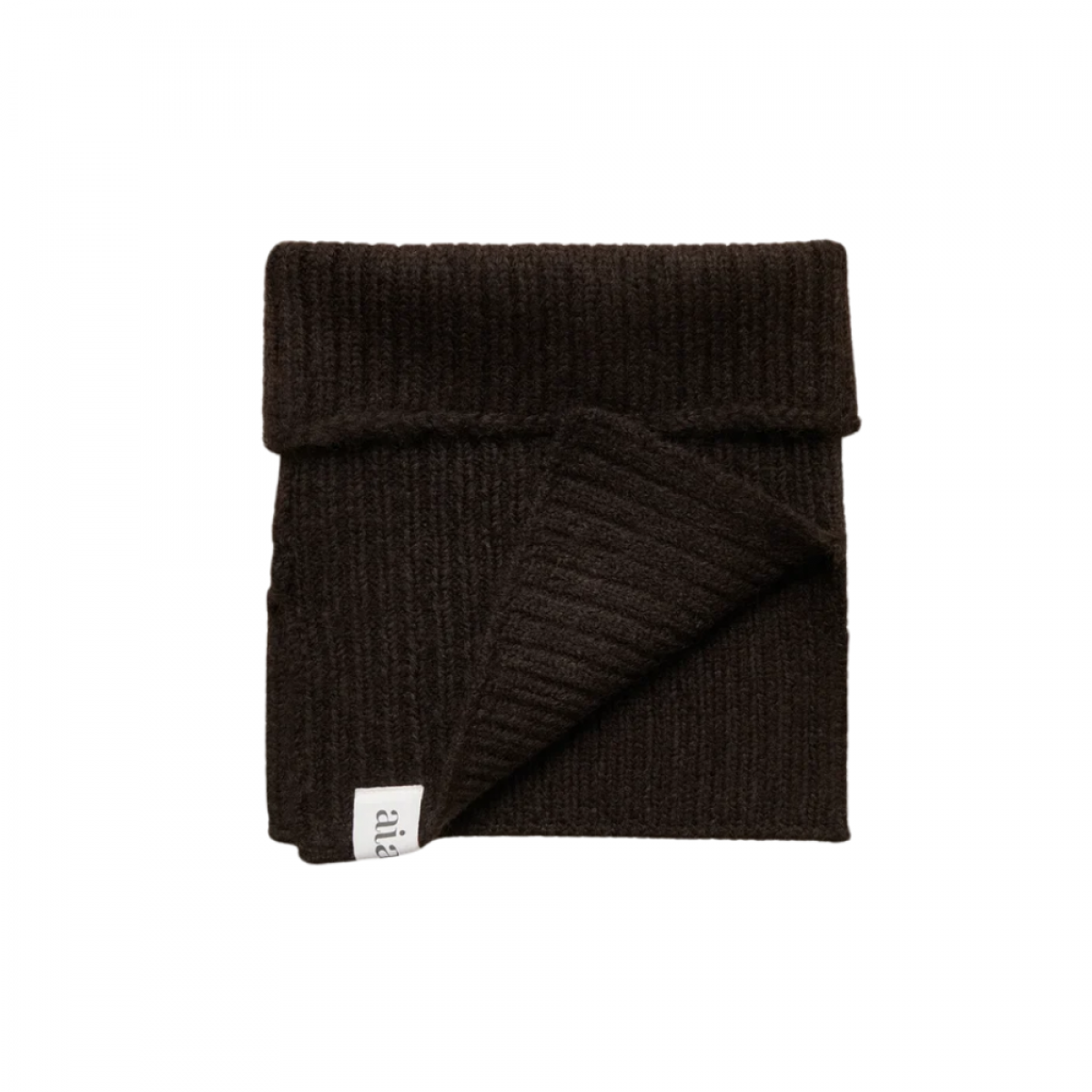 aiayu nellie neck warmer - pure chocolate - look