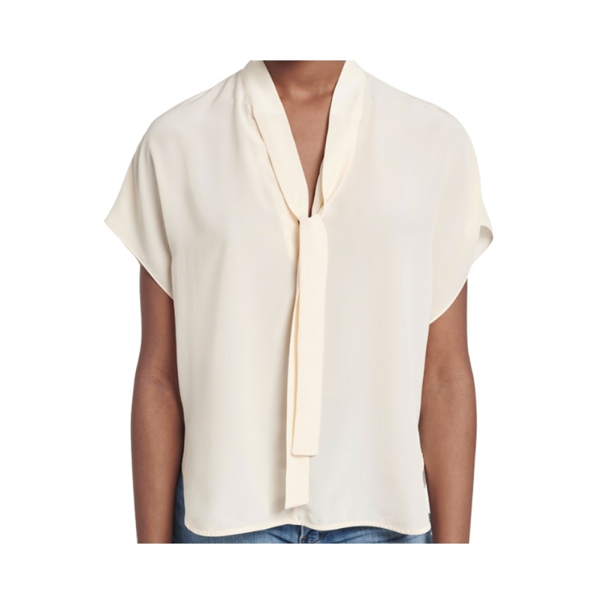 ashley blouse - poudre - model front