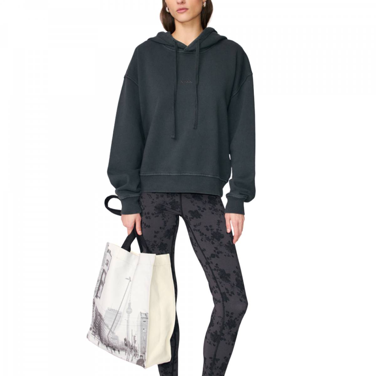 lala hoodie 1 - washed grey - look