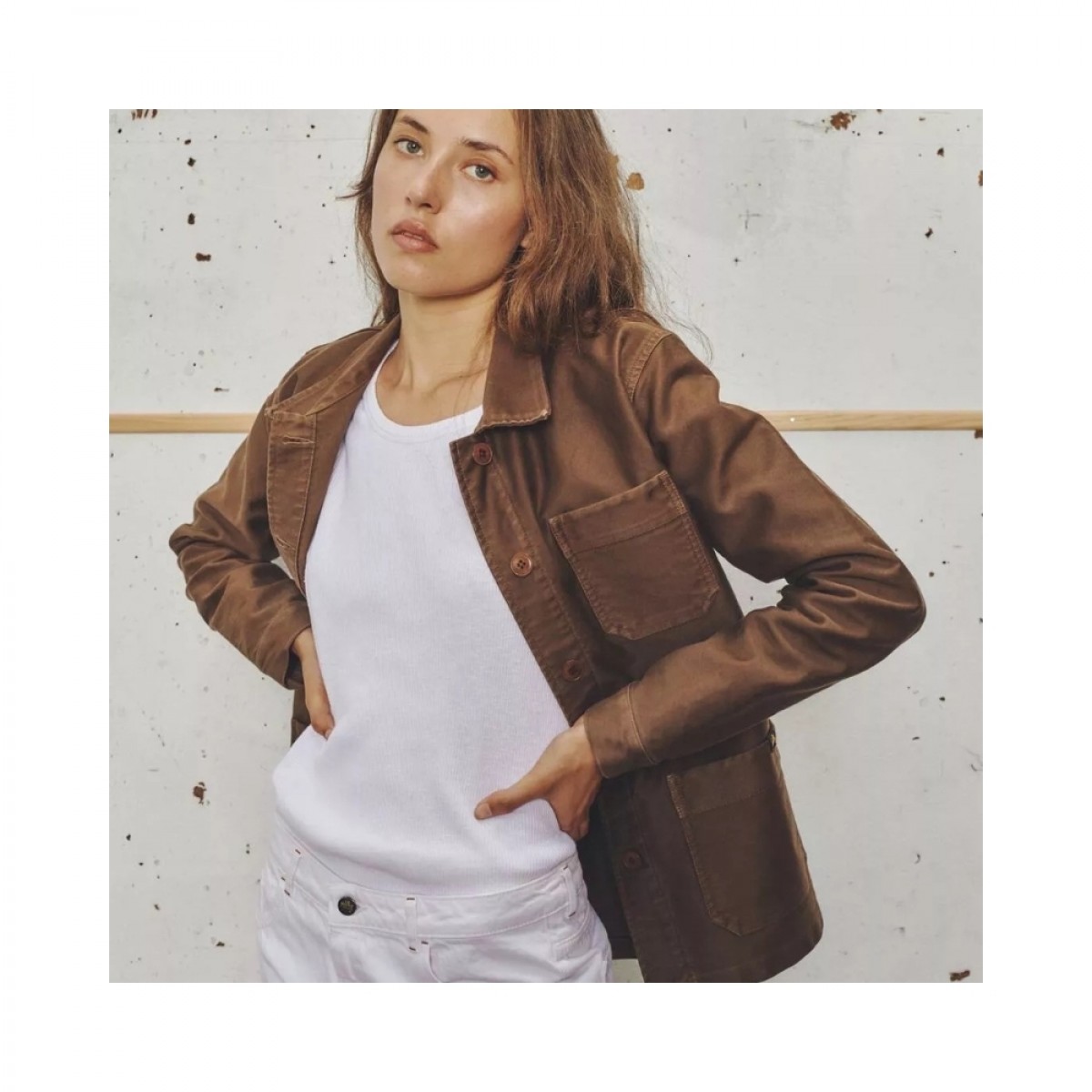 genuine work jacket - brown - model fra siden