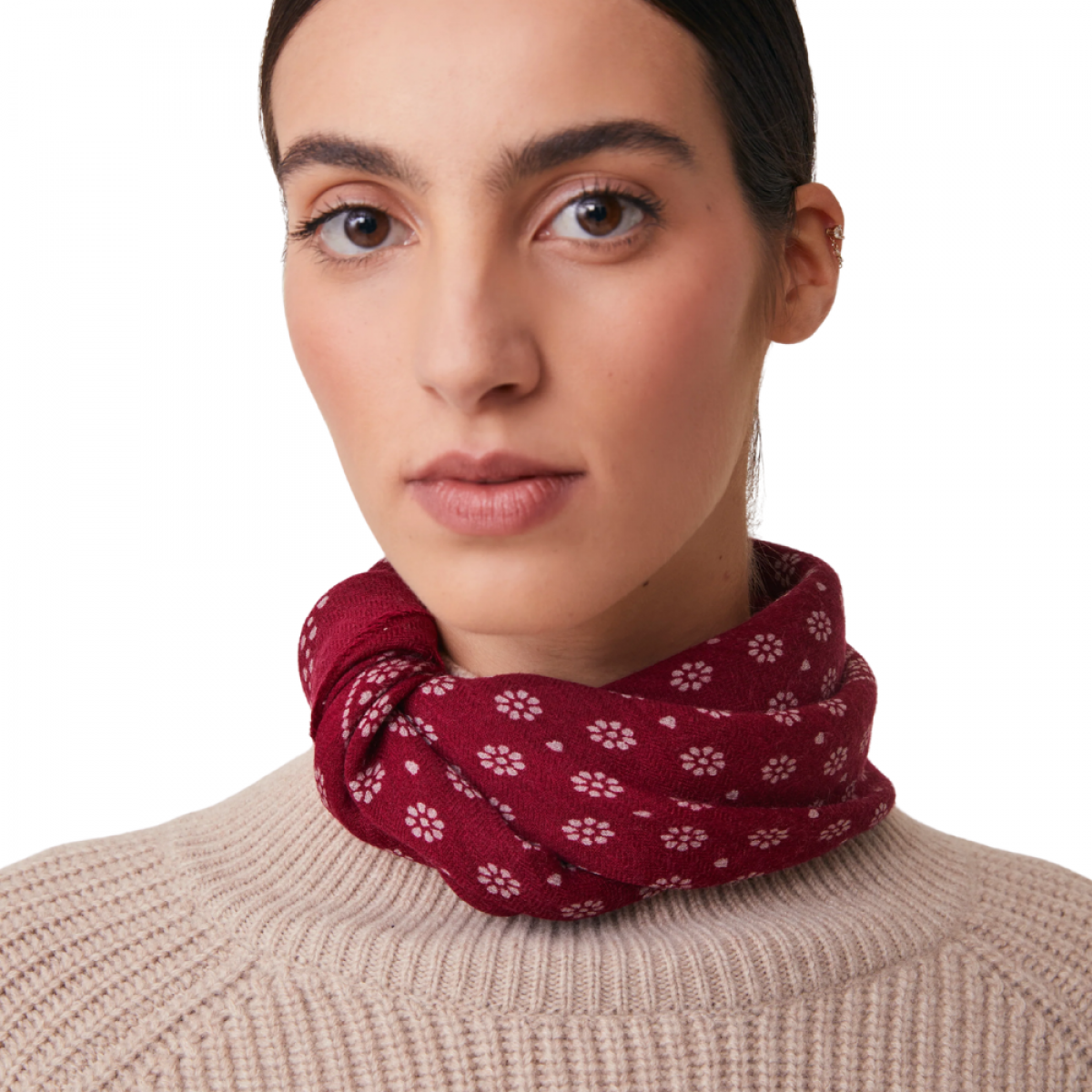 moismont scarf olaf no 676 velvet - red - model front