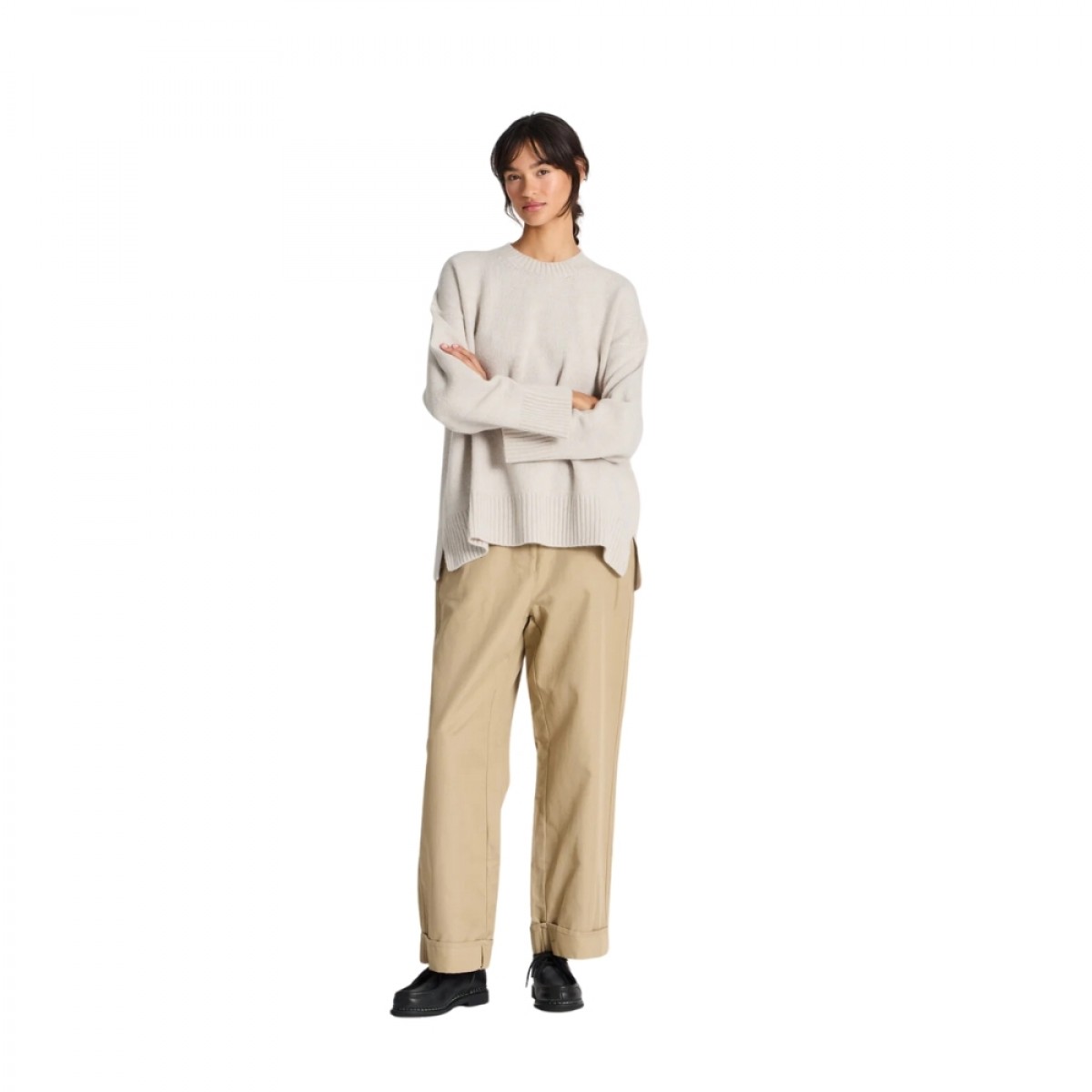 vigga lambswool jumper - island fossil - model front