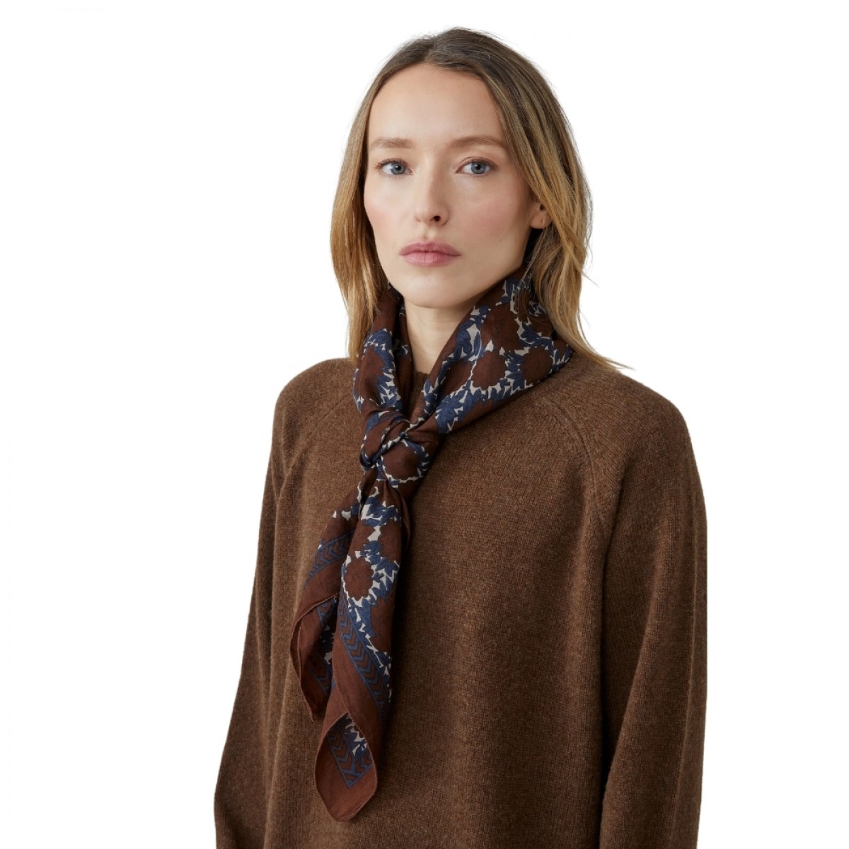 moismont amber no 680 scarf - coffee