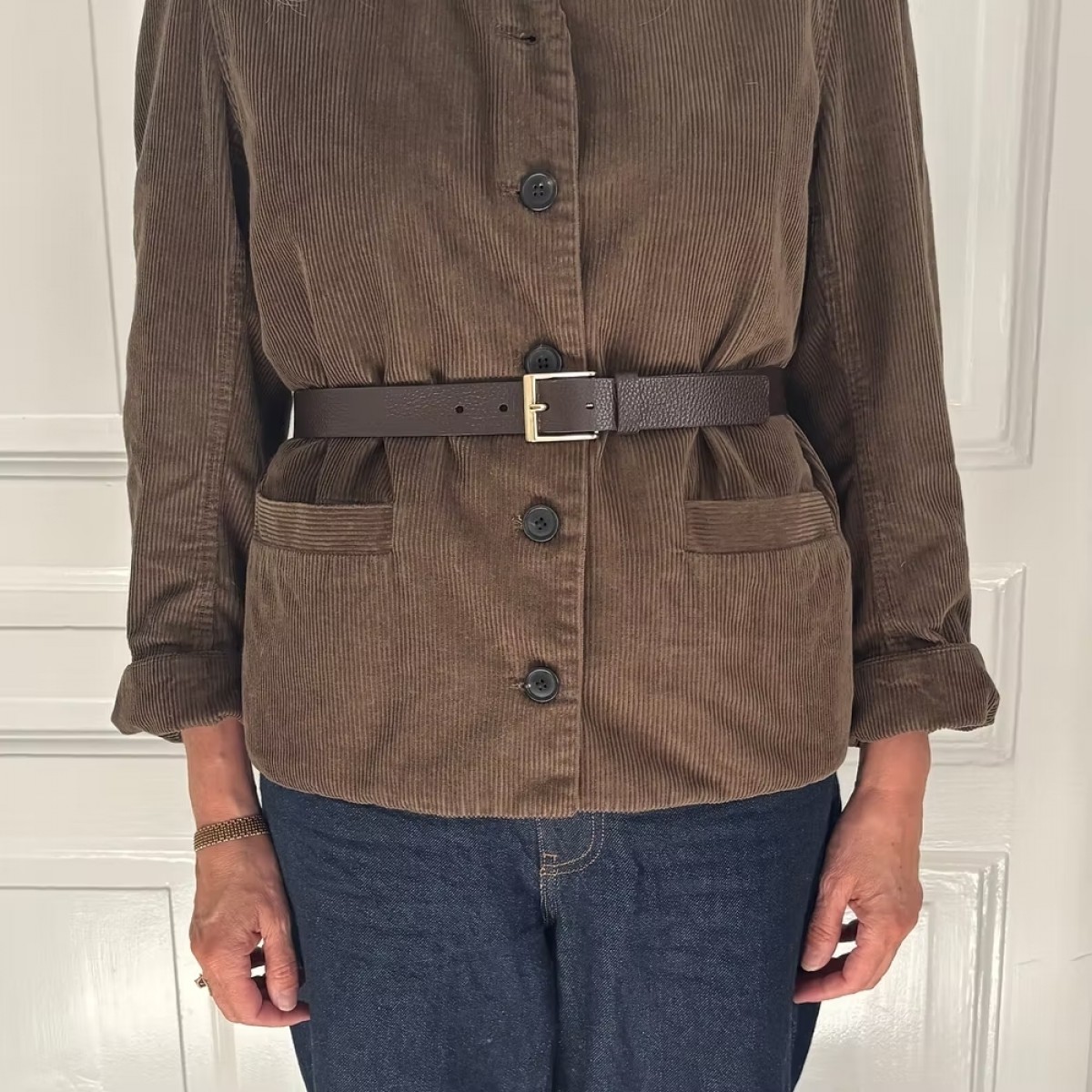 louise leather belt gold - testa moro - model front