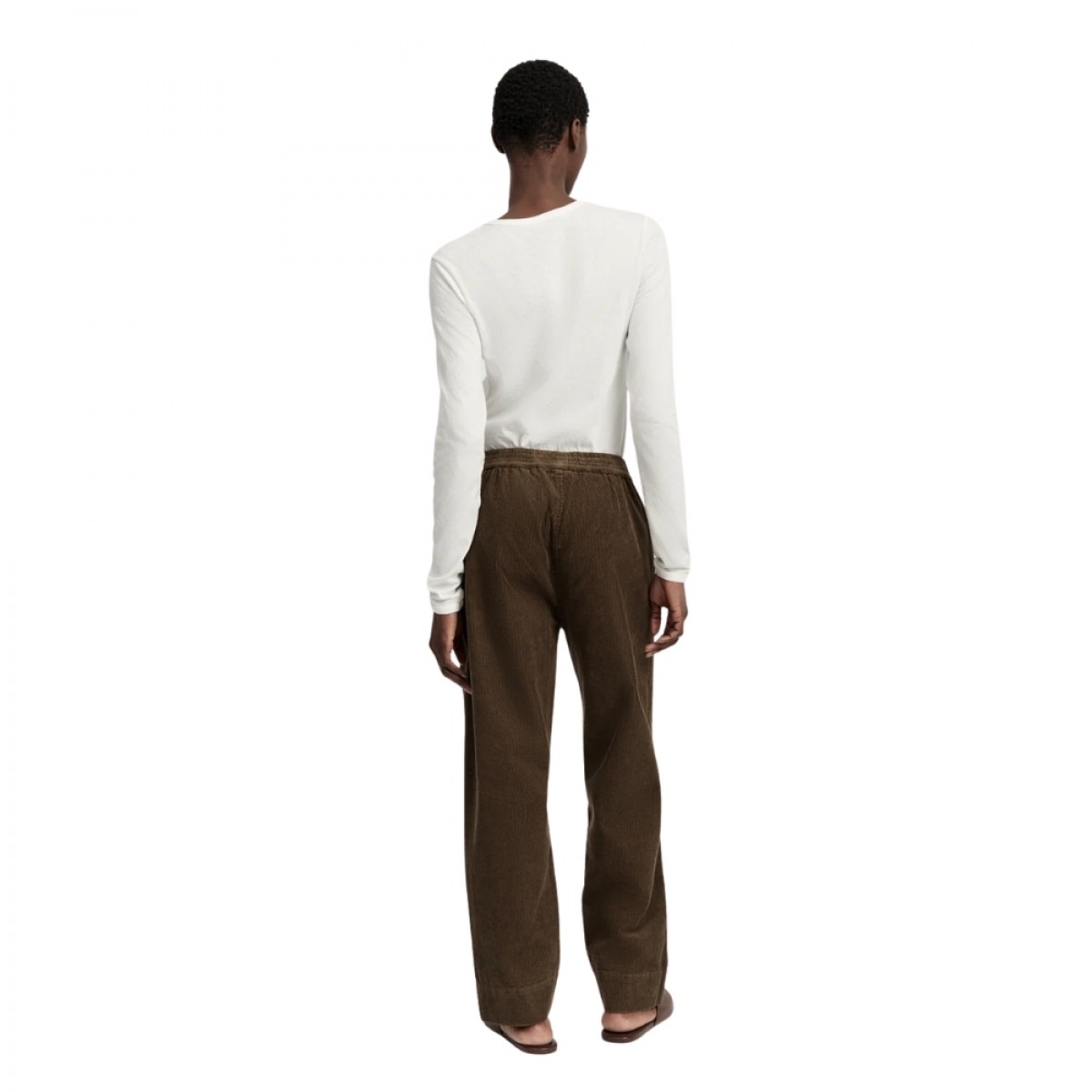 aiayu coco pant corduroy - bark - model ryg
