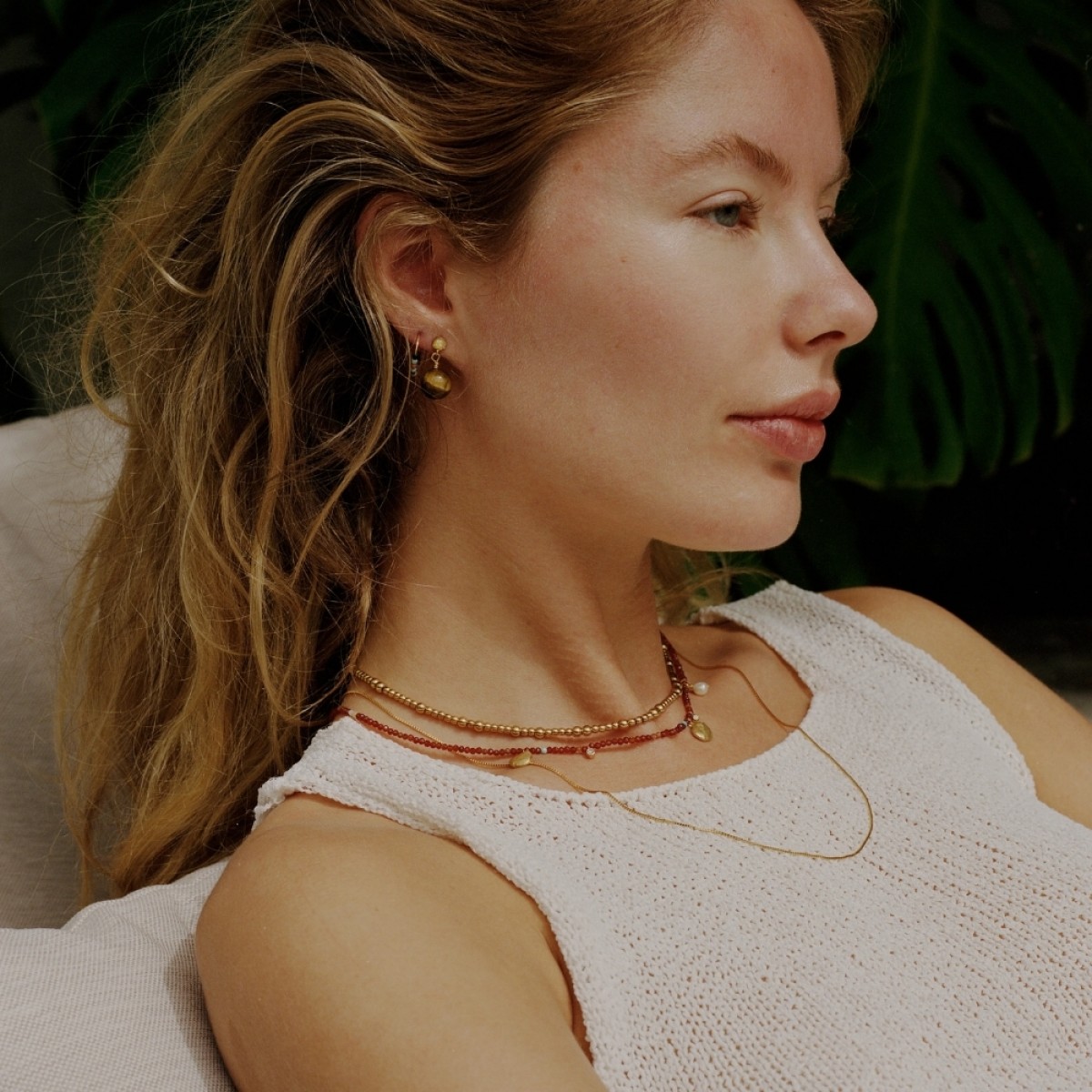 anni lu maroon harmony necklace - gold - look