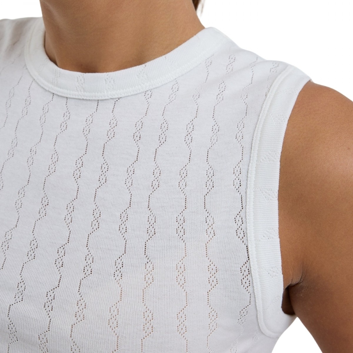 jacquard crush tank top - off white - hals 