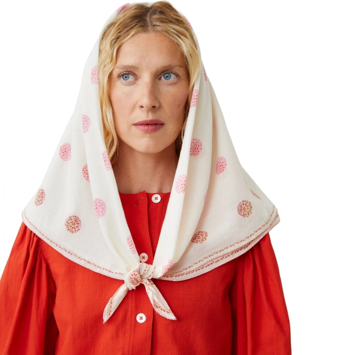 moismont pearl no 820 scarf - letter - look