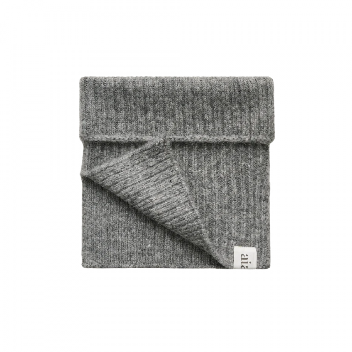 aiayu nellie neck warmer - pure light grey - look
