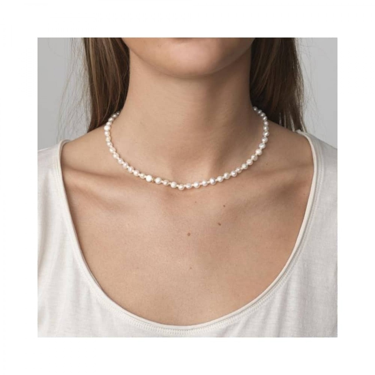 anni lu petit stellar pearly necklace - gold - model front