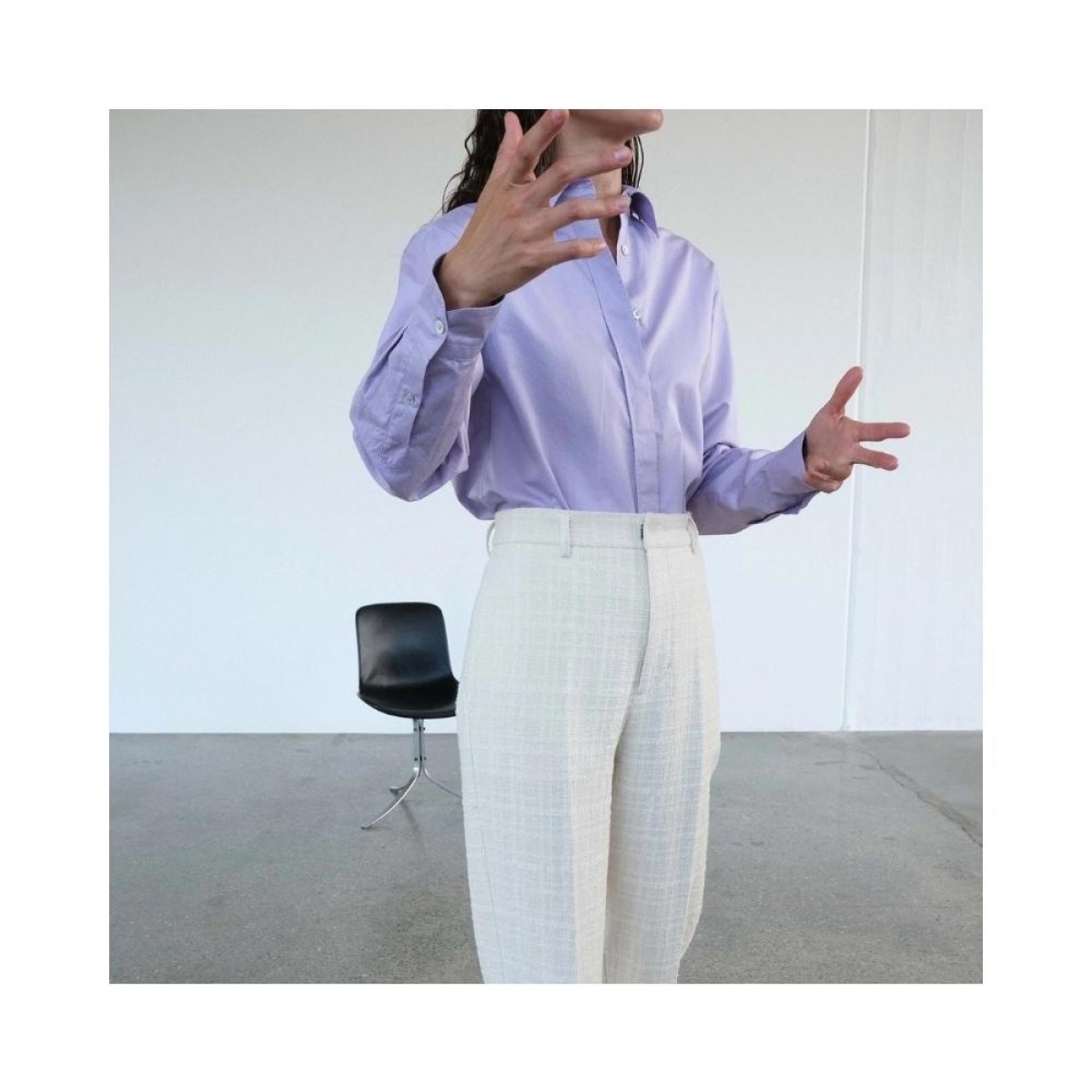 ebba shirt - lavender - model front