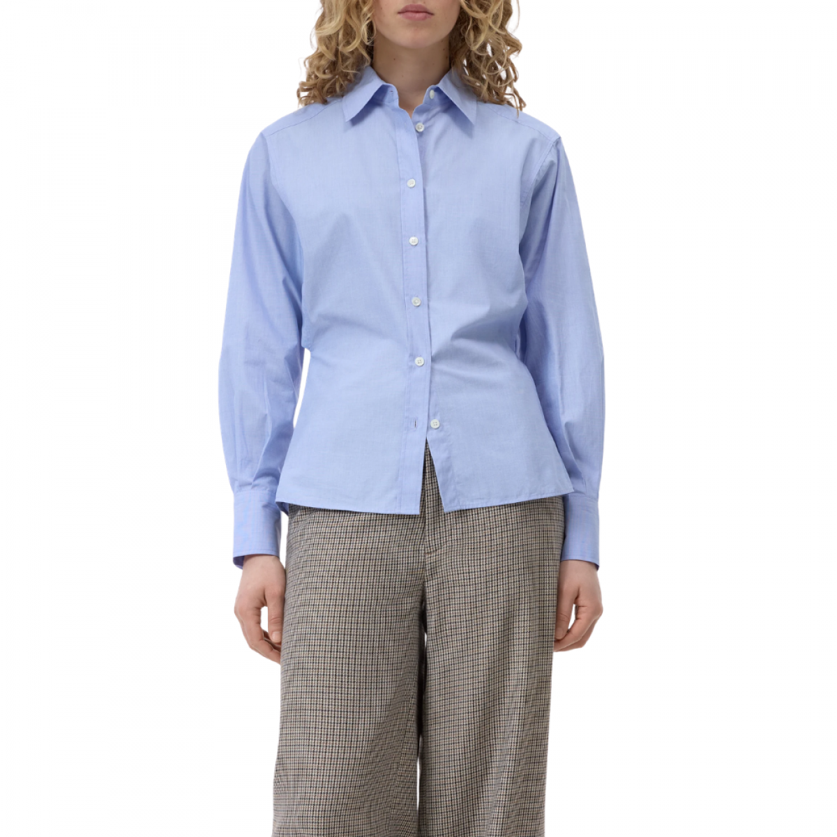 closed waisted shirt - breeze blue - model front