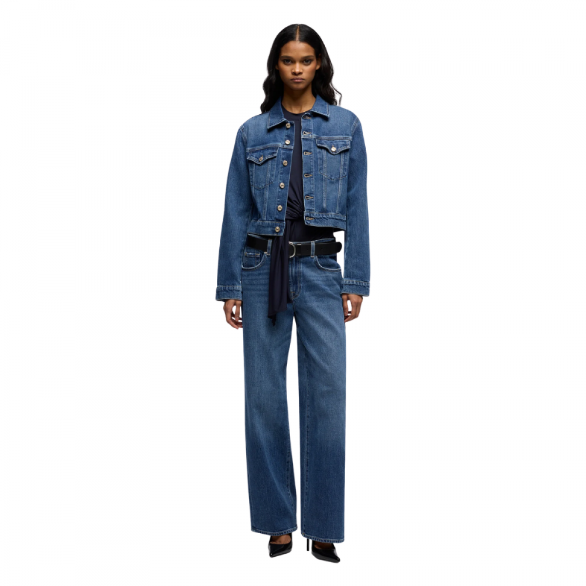darts shrunken jacket seaside - denim blue - model look