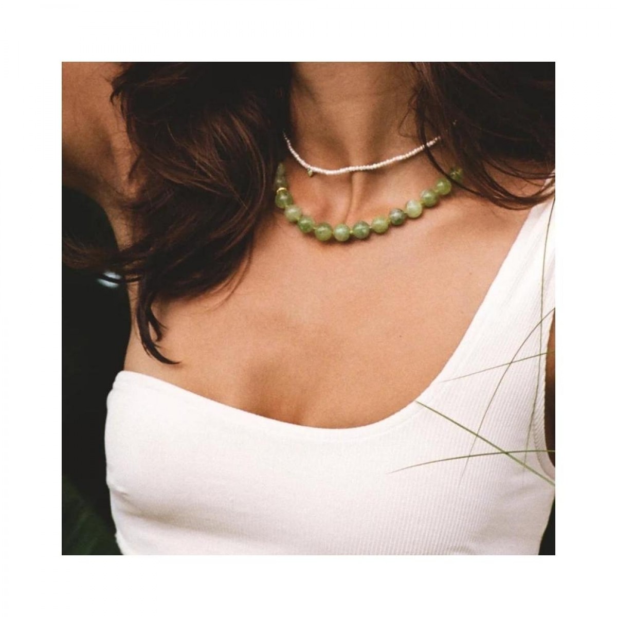 green bowl necklace - gold - model front