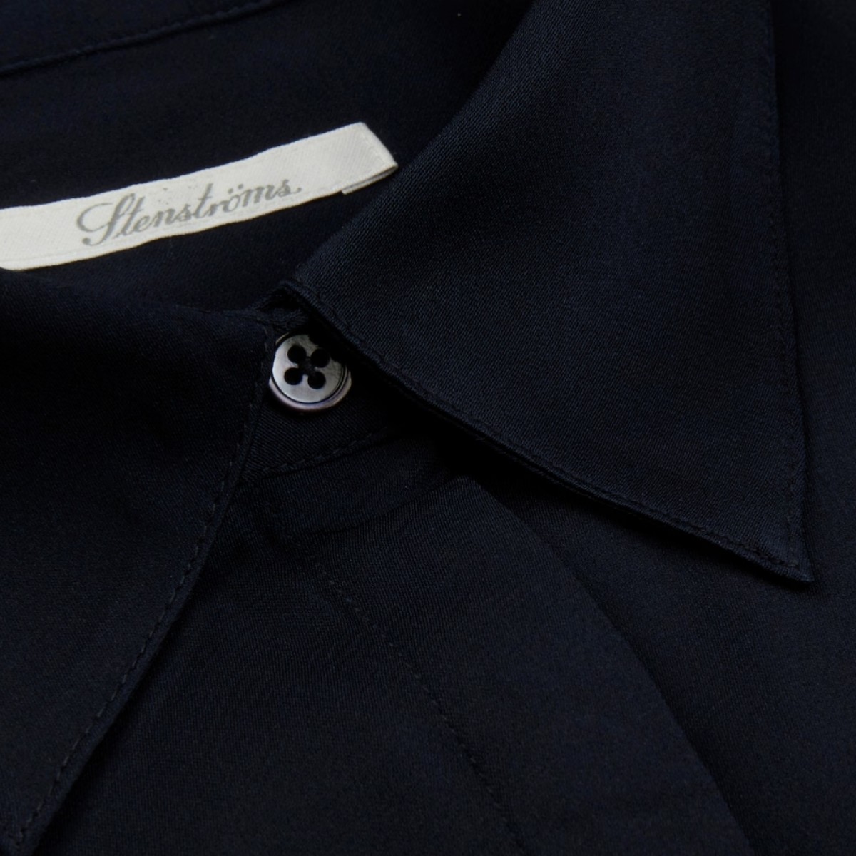 susan shirt flyfront - navy - krave