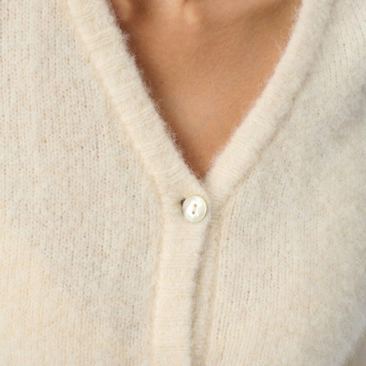 women cardigan east - nacre chine - hals