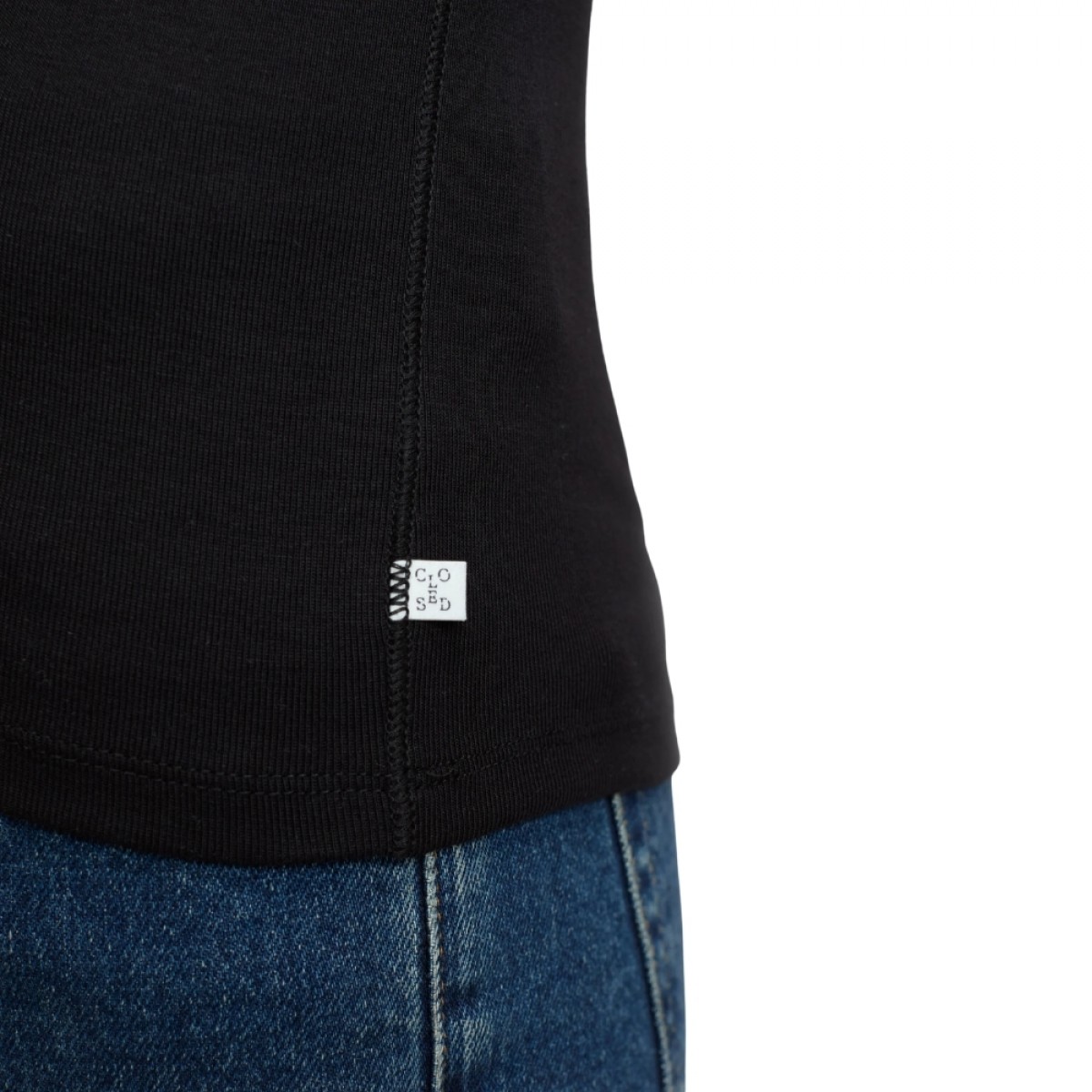 closed crewneck shortsleeve tee - black - logo