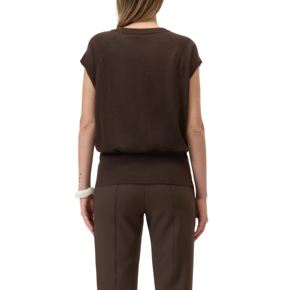 closed crew neck sleeveless - maple brown - ryg