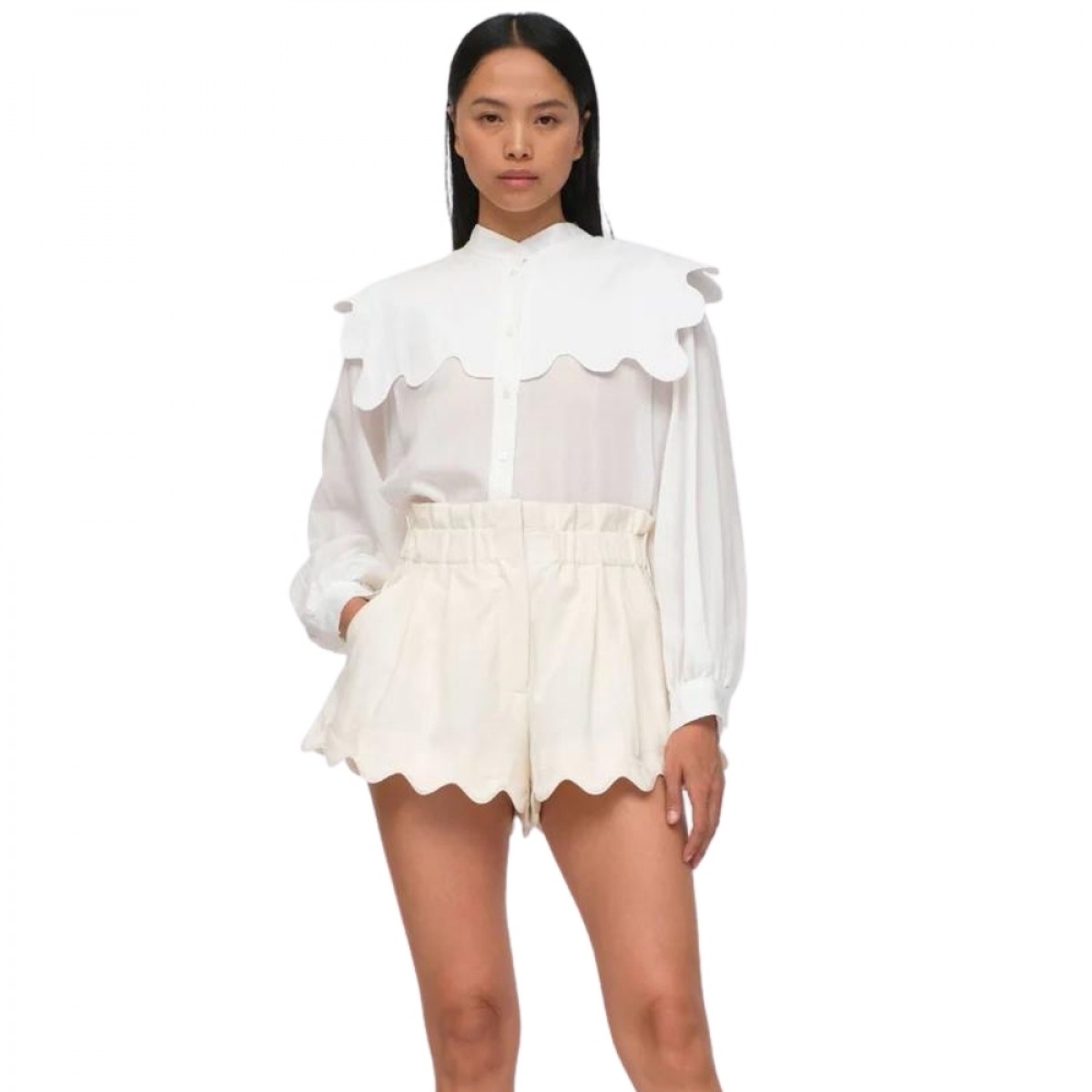 leona shorts - cream - model front