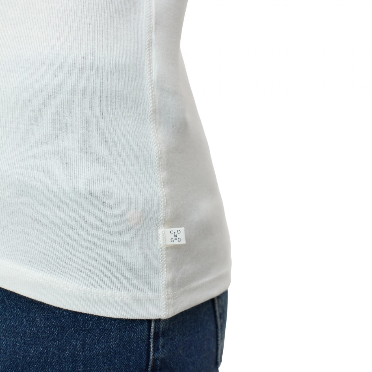 closed crewneck shortsleeve tee - ivory - logo