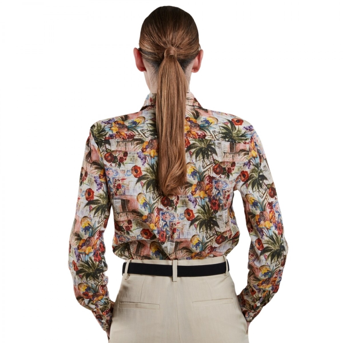 siri shirt - pink pattern - model ryg