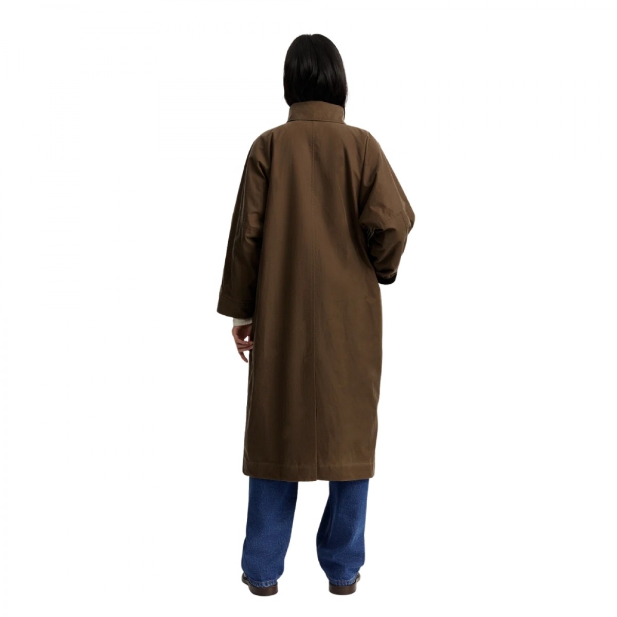 aiayu jay coat oilskin - bark - model ryg