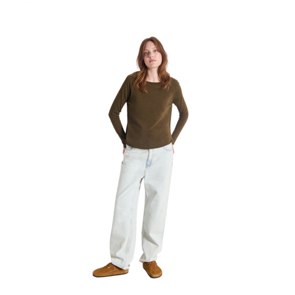 women's t-shirt sonoma - vintage wood - model look