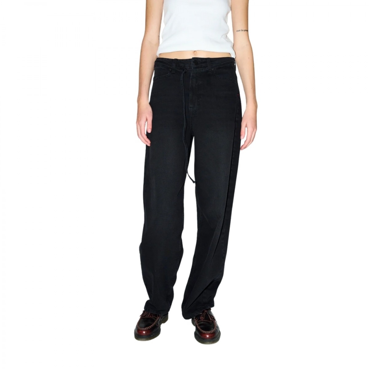 trw kaia slung belt jeans wash heritage - black - look