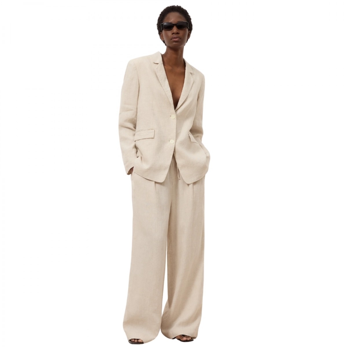 closed wide pants wynston - mud grey - model look