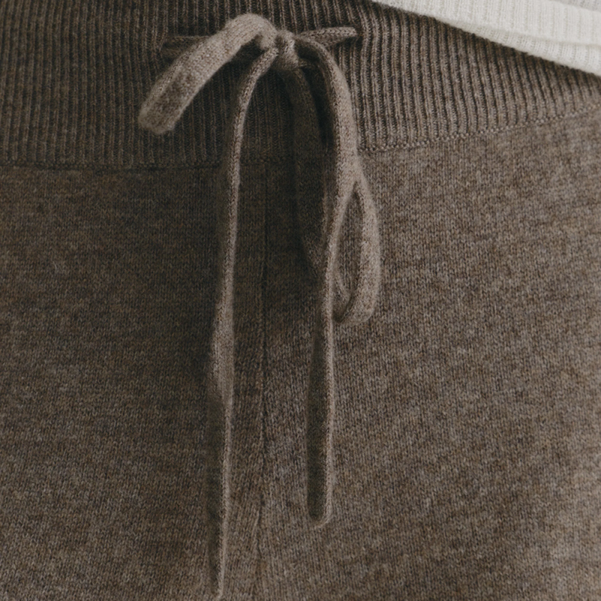 lisa yang sofi trousers - truffle - snørre