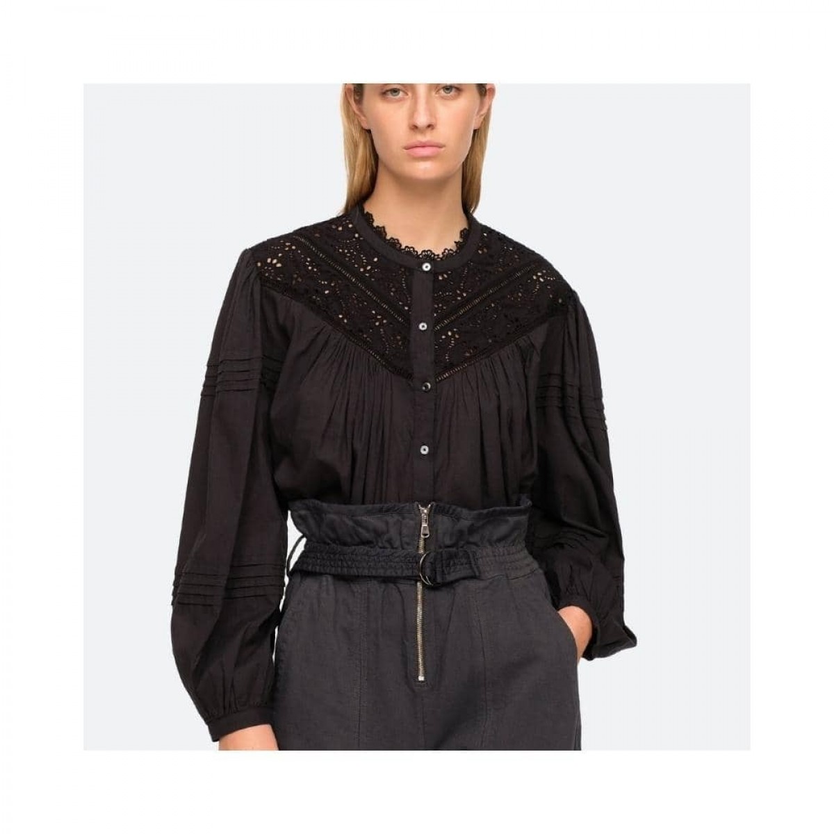 patrizia lace blouse - black - front detalje