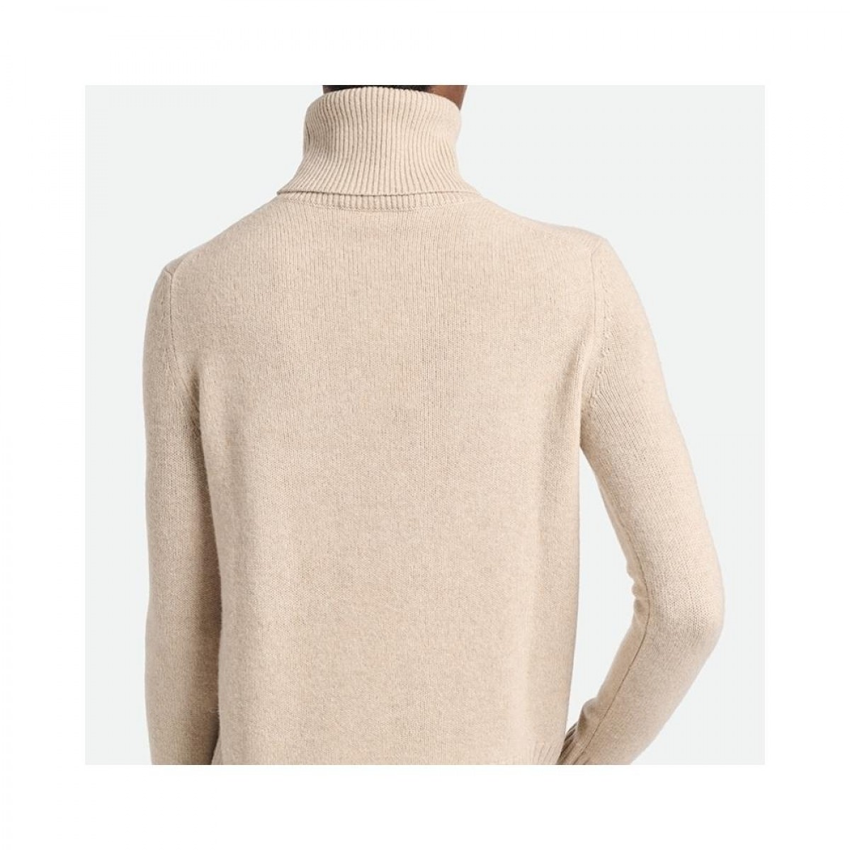 virgil knit - beige - model ryg