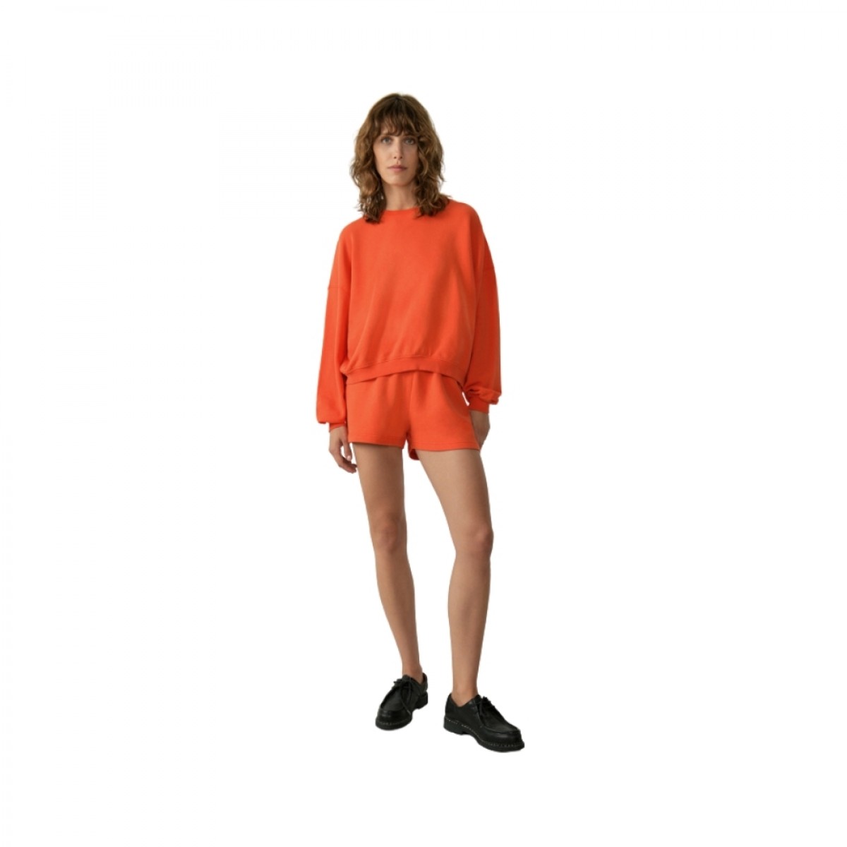 hapylife sweatshirt - vintage ember - model front