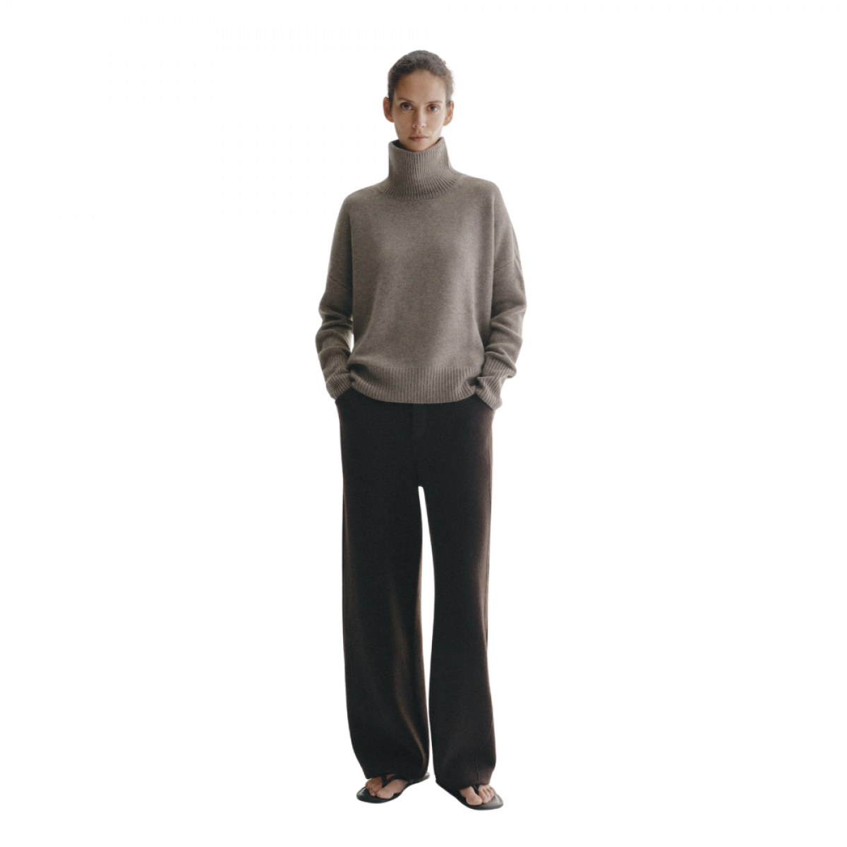 lisa yang heidi sweater - truffle - model look