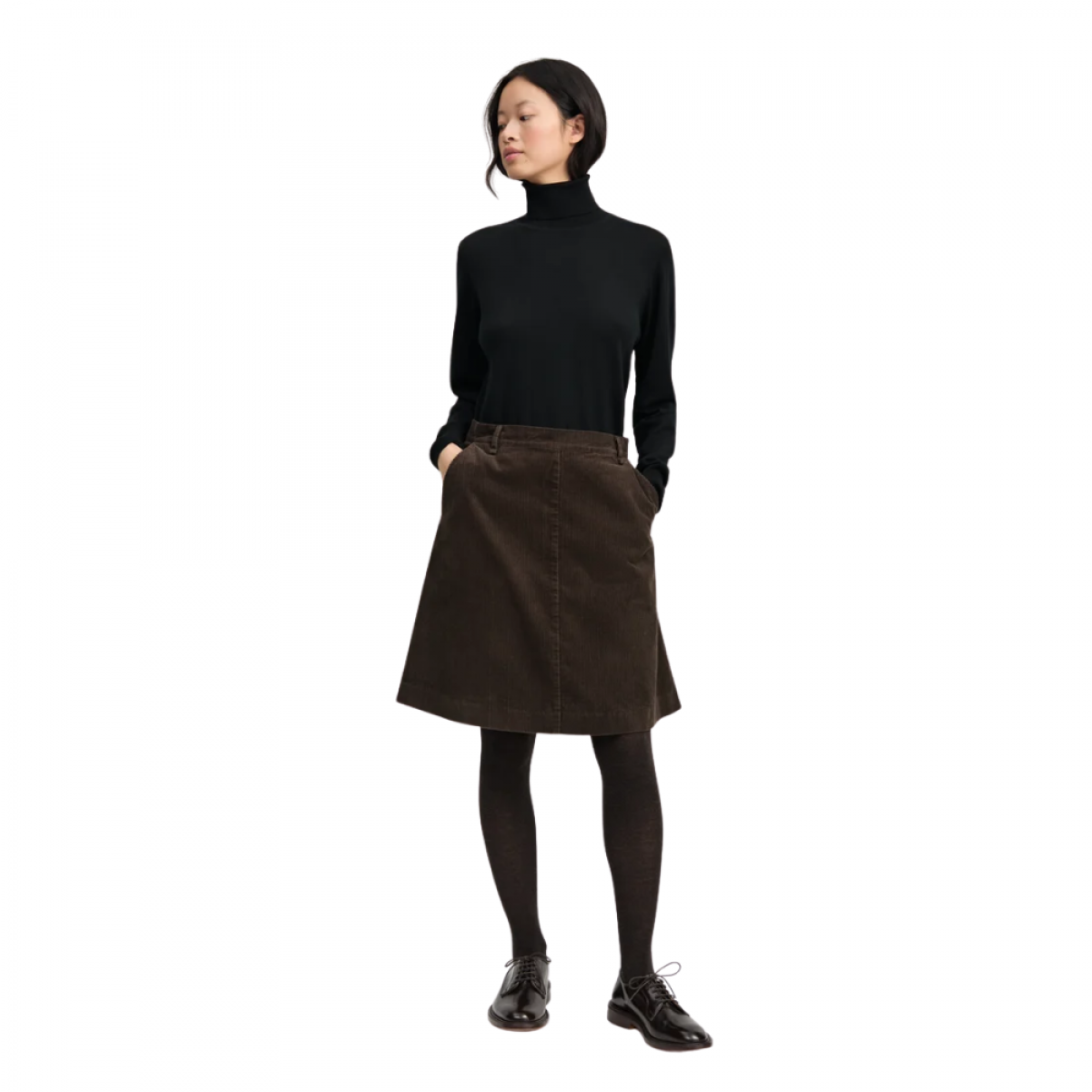 estelle skirt short corduroy - smokey brown - model front