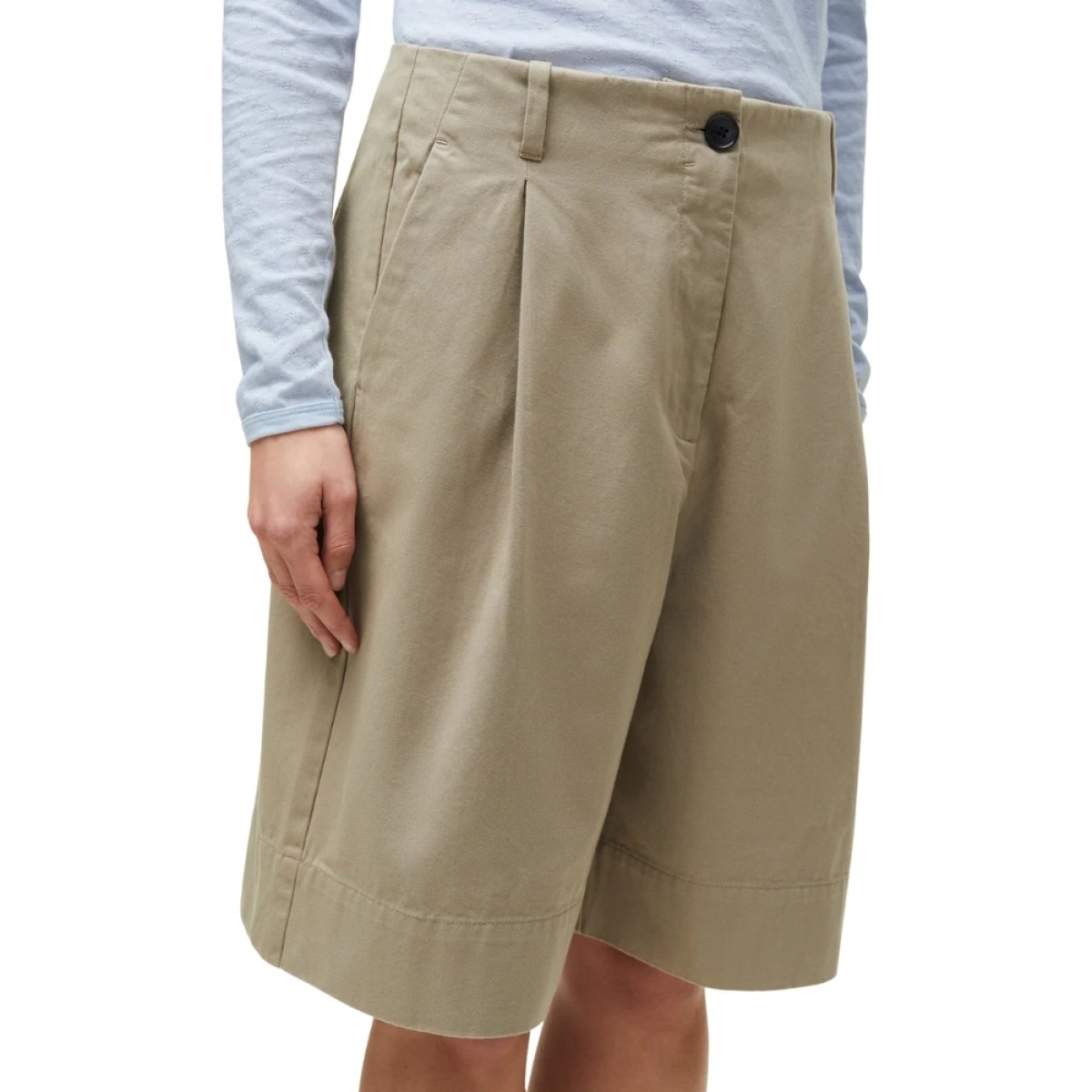 willy shorts - light vintage army - model læg
