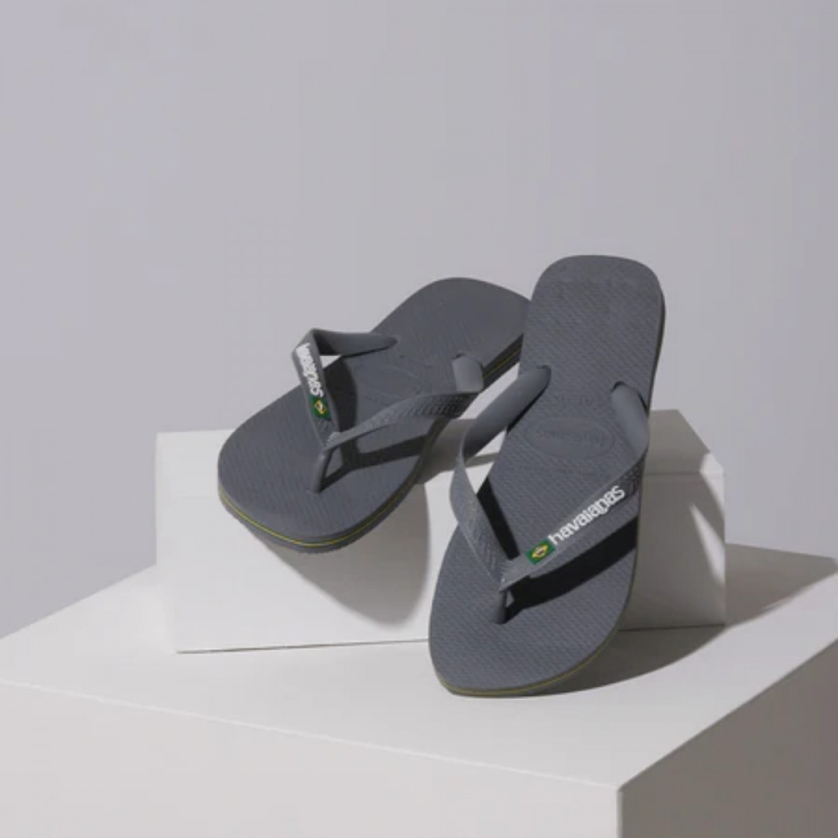 havaianas brasil logo - steel grey - look