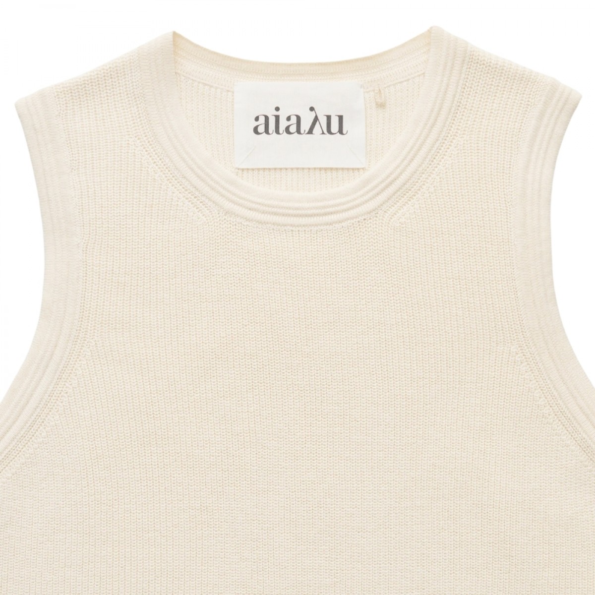 aiayu esha top - pure ecru - hals 