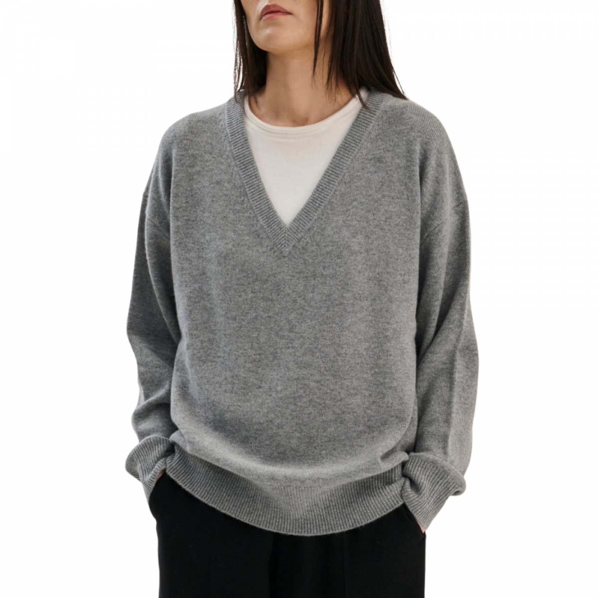 rhea v neck knit - mid grey